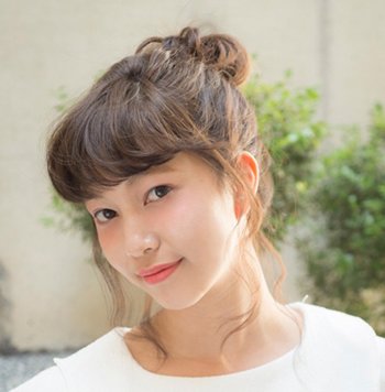 韩国女生花苞头盘发方法 2018韩式发型教程