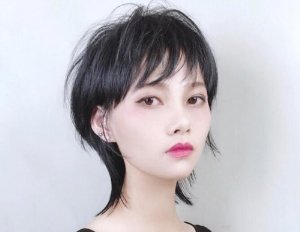 30+方脸女士梳日系短发减龄气质 2020年方脸女士最新刘海短发造型