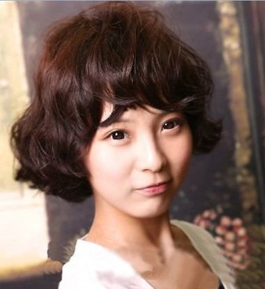 韩式陶瓷烫发甜美百搭显气质造型 抢眼玩个性的女生卷发设计