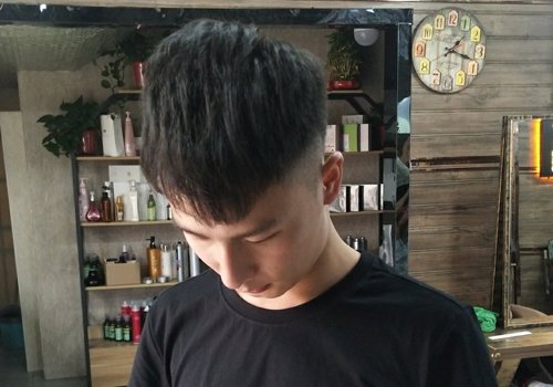 男孩子怎么学习自己剪头发 男生发型理法挑简单的入门